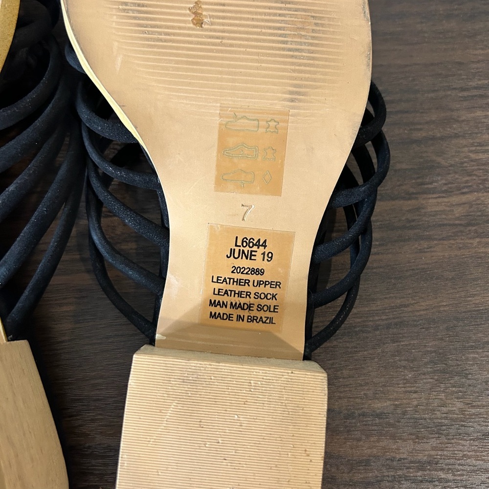 Madewell Dakota Strappy Sandals, size 7.  Scuff on toe area, see pictures. - Picture 8 of 8